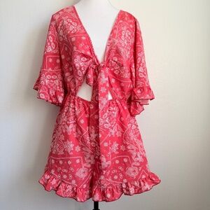 VCAY Tie-Front Deep-V Cut-out Flutter Bell Sleeve Pull On Coral White Romper M/L